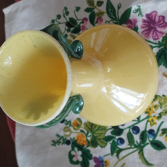 Murano yellow vase with 2 handles in green glass Redwing style - Picture 4 of 11